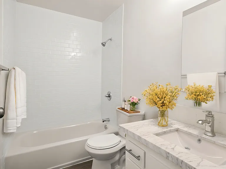 Tuscania Apartments — Photo 7