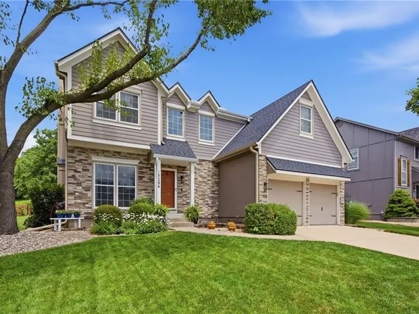 15294 W 147th Dr, Olathe, KS 66062