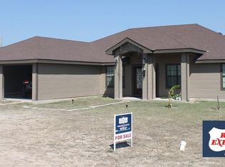 332 Winchester Rd, Eagle Pass, TX 78852