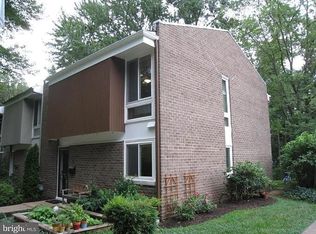 1761 Wainwright Dr, Reston, VA 20190