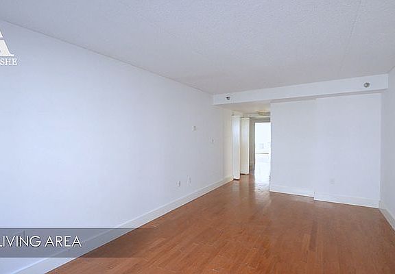 2nd image of 15 W 116th St #4E