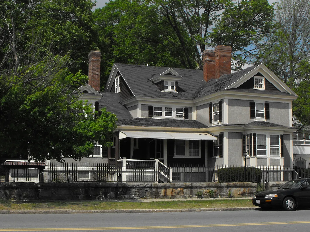 257 Lawrence Street - 6 — Photo 4