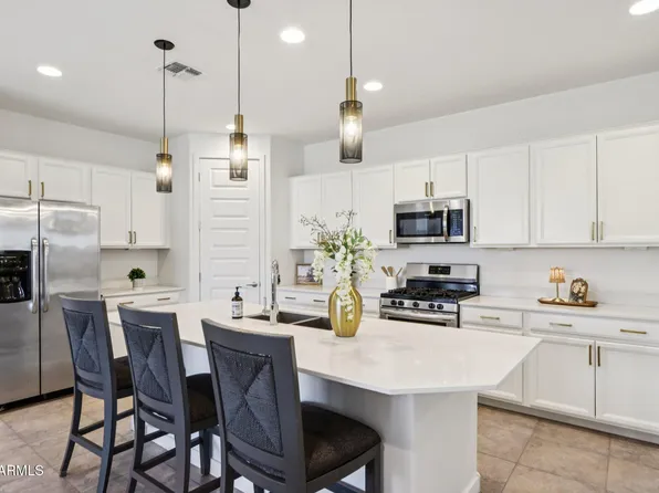 18816 W CORTEZ Street, Surprise, AZ 85388