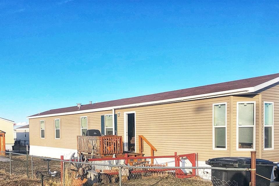 2nd image of 590 N Lewis Ln