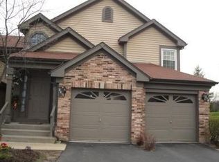 221 Old Oak Ct W #221, Buffalo Grove, IL 60089