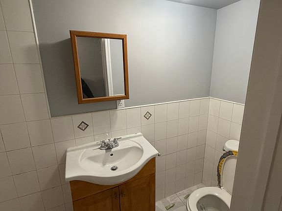 4th image of 170-29 93rd Ave #L1