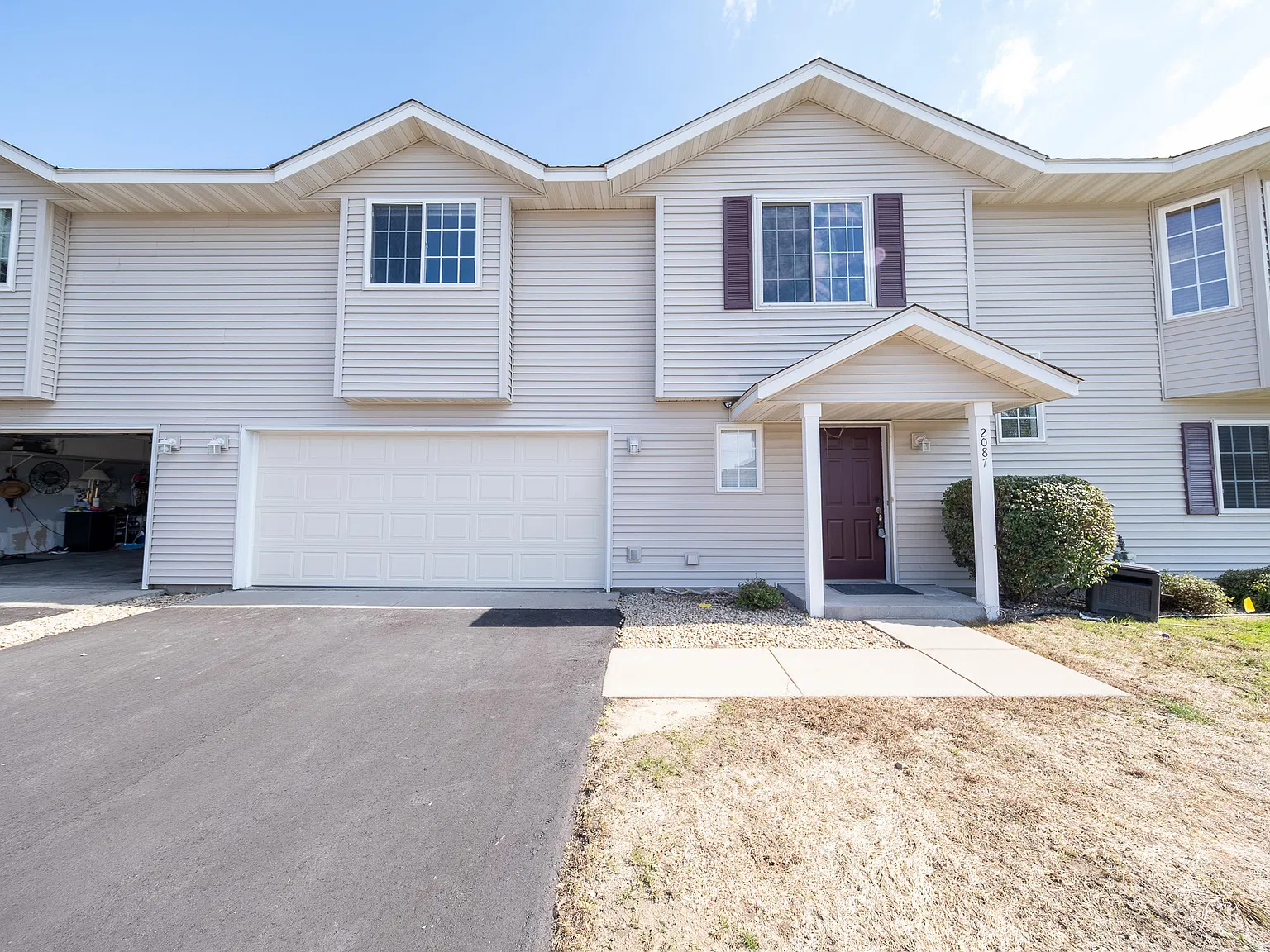 Brittany Court, Shakopee (2087) LS MG1 - 1 — Photo 1