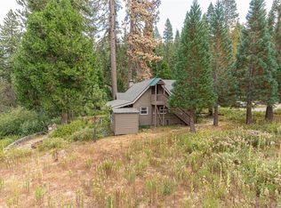 1251 Cedar Ave, Fish Camp, CA 93623