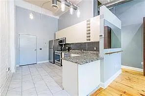 210 Walker St SW #1 — Photo 16
