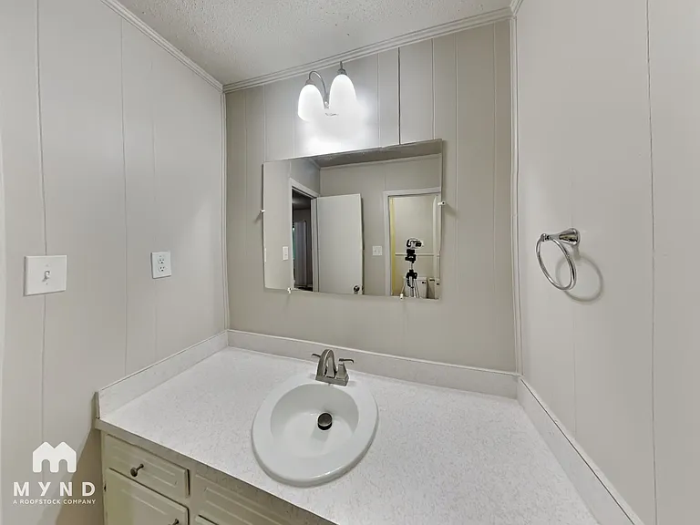 713 Kingman Rd — Photo 18