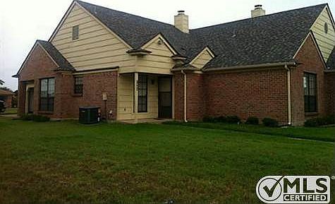 1st image of 7468 Coachwood Cir