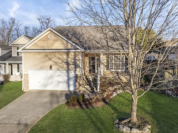 4th image of 204 Deep Woods Ct
