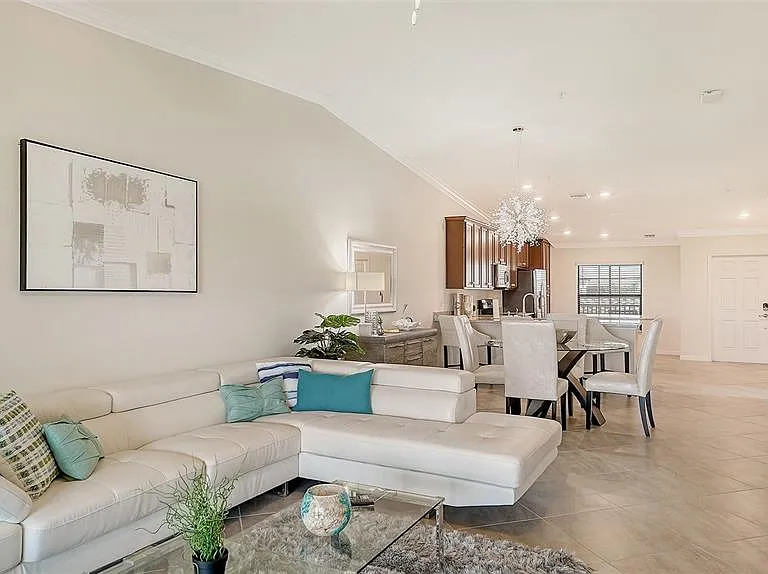 5710 Palmer Cir #201 — Photo 15