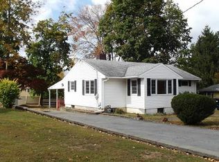 15 Barnett Rd E, Monroe, NY 10950