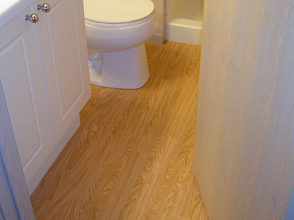 Full Bathroom #2