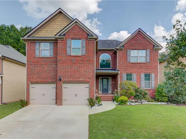 341 Chandler Bluff Ct, Grayson, GA 30017