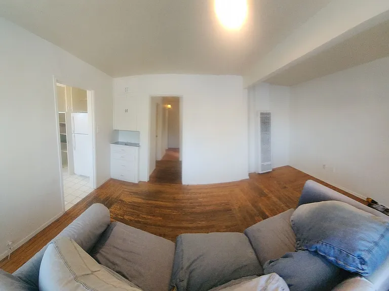 1690 Phillips Ln — Photo 34