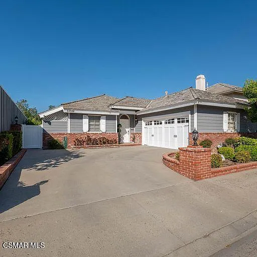 32146 Oakshore Dr — Photo 1