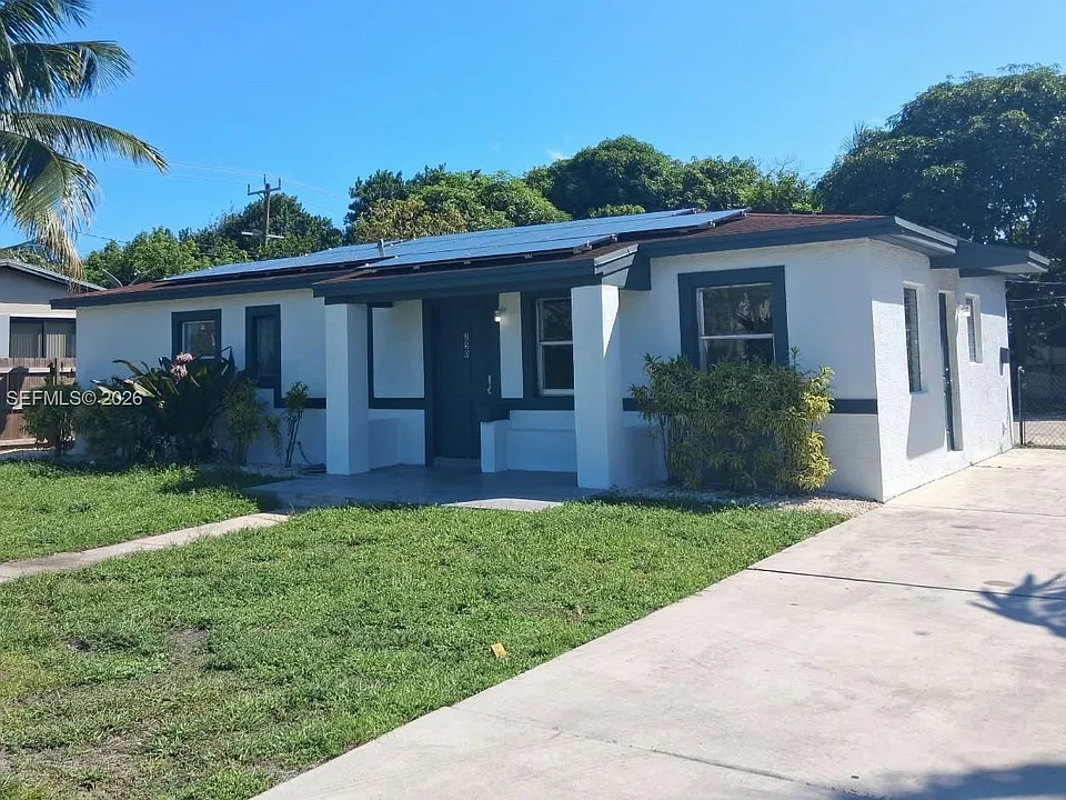250 NW 191st St