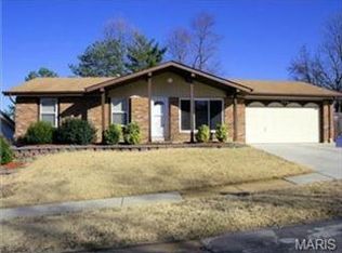 704 Stonesign Dr, Fenton, MO 63026