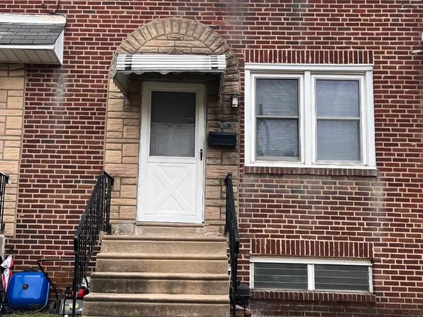 6152 Montague St, Philadelphia, PA 19135