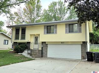 817 W Leon Dr, Lincoln, NE 68521