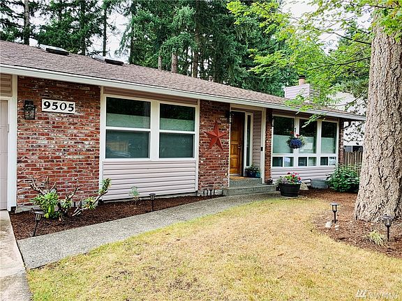 2nd image of 9505 163rd Street Ct E