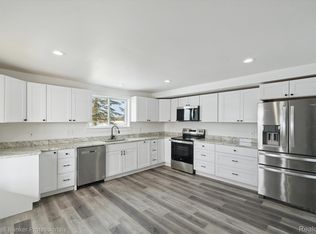 8376 W Morrish Rd, Swartz Creek, MI 48473