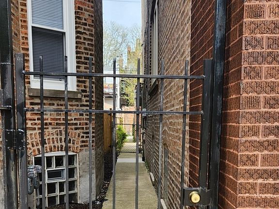 2nd image of 7943 S Vernon Ave