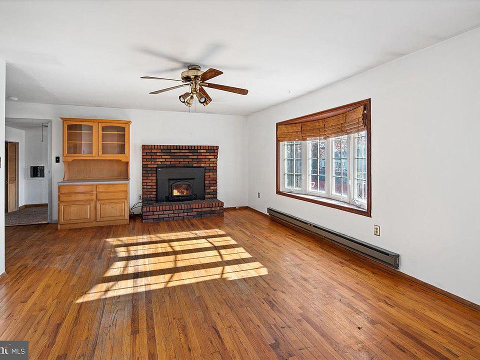 1184 Windlass Dr, Manahawkin, NJ 08050 Zillow