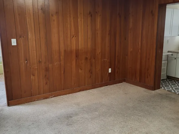 29 2nd St Unit 2R, Catasauqua, PA 18032