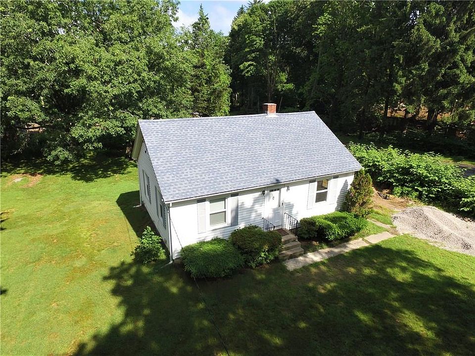 1st image of 68 Willard Ave