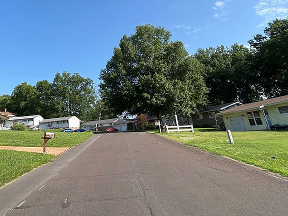 4th image of 4346 Bordeaux Dr