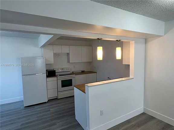 3rd image of 10418-455 NE 210th Circle Ter #10418