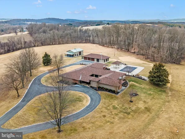 7501 McKaig Rd #B, Frederick, MD 21701