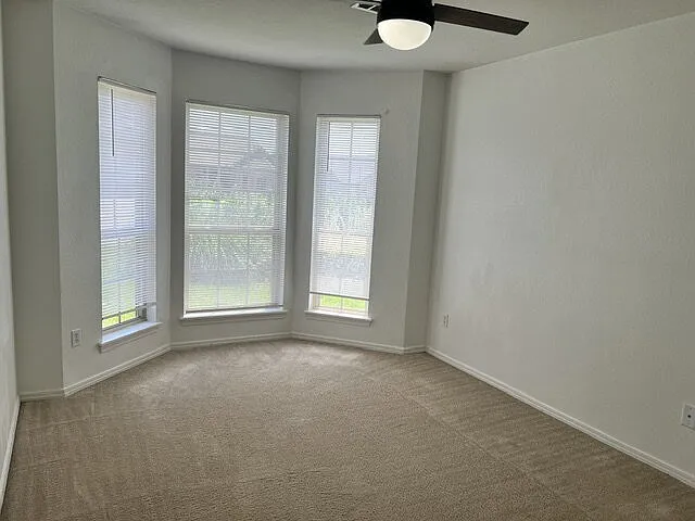 411 Harvard Way — Photo 12