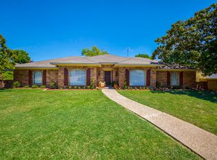 3814 Larkin Ln, Garland, TX 75043