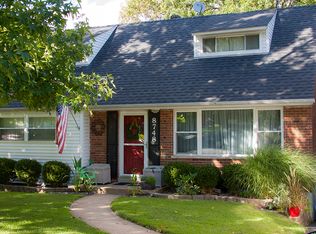 8748 Del Vista Dr, Saint Louis, MO