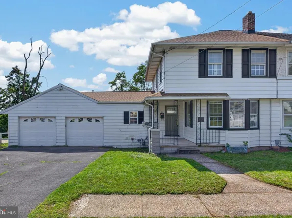 156 E Cumberland Rd, Enola, PA 17025
