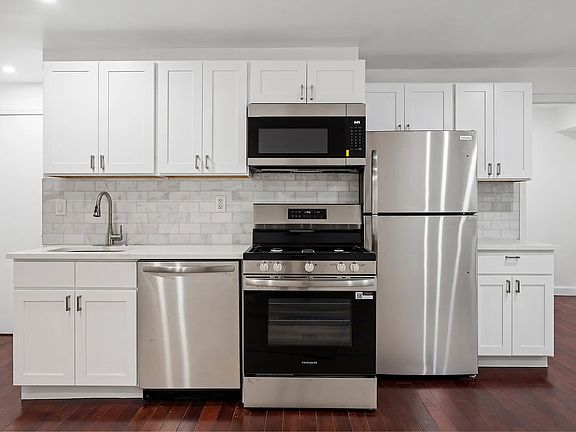 4th image of 50 S 6th St APT 1