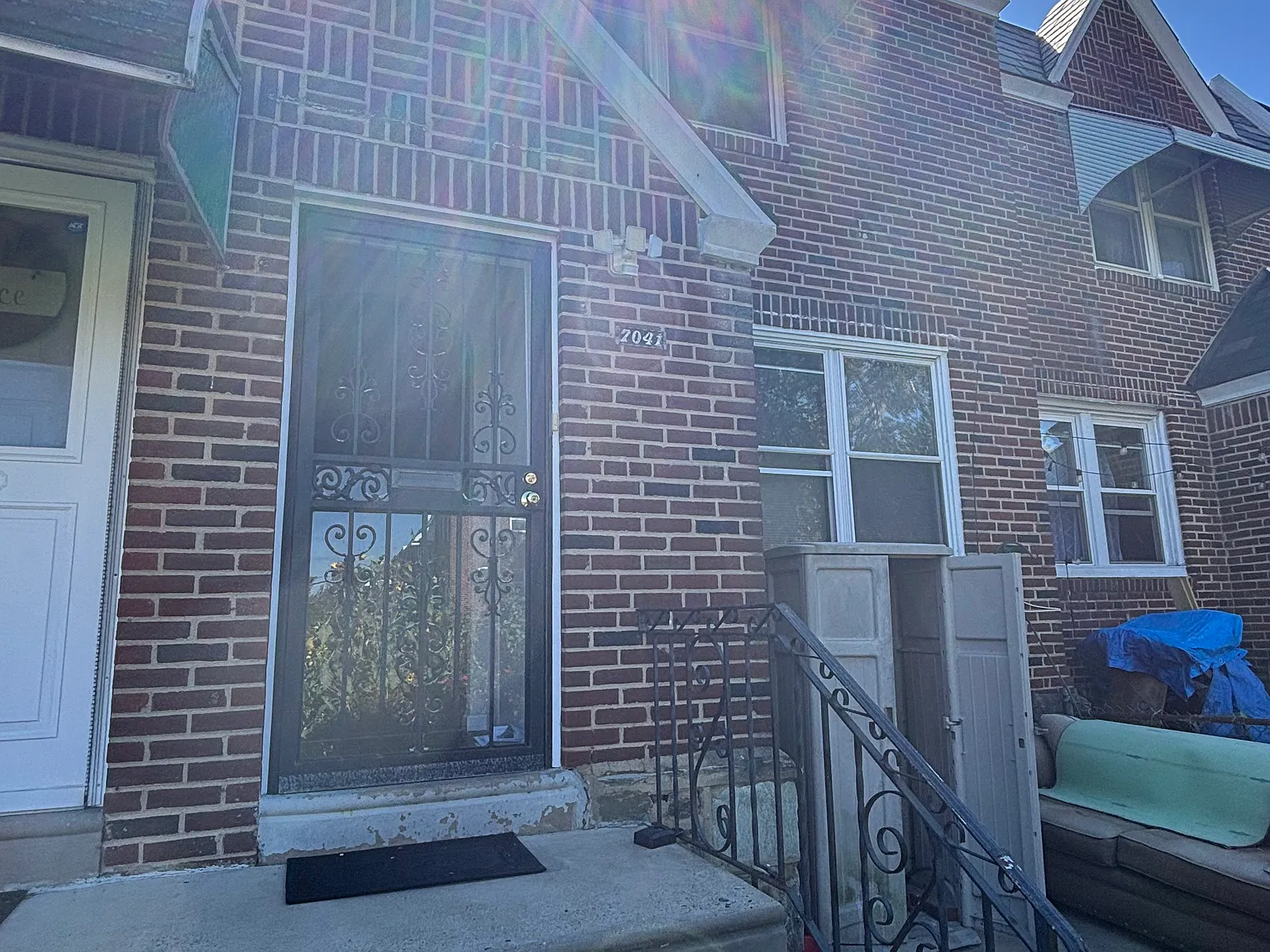 3 bed, 1.5 bath, 1208 sqft, $1,800 — Photo 1