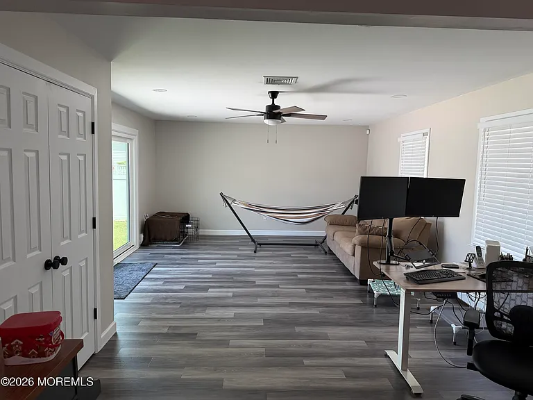 2305 Oak Tree Rd — Photo 12