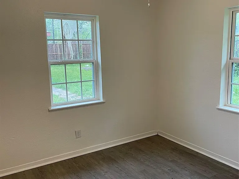 9322 Nyssa St — Photo 11