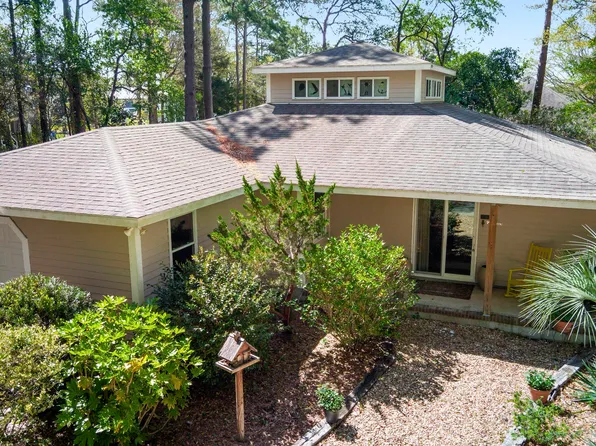 207 Channel View Court, Cape Carteret, NC 28584