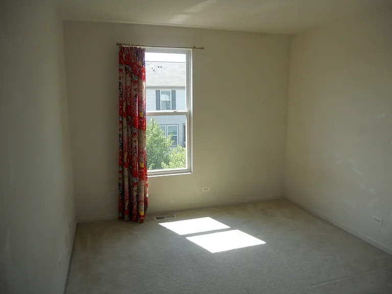 578 Conservatory Ln #578 — Photo 6
