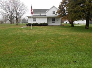 303 Hilltop Rd, Columbus Junction, IA 52738