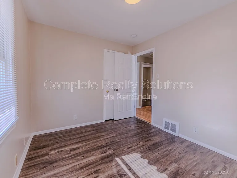 10200 Tappan Dr — Photo 13