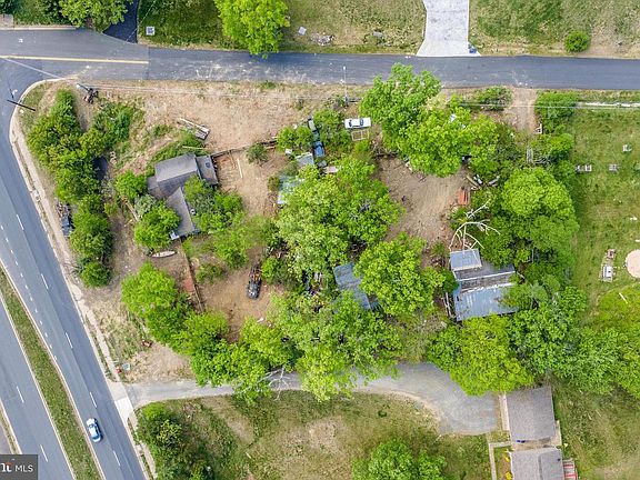 4th image of 12224 Braddock Rd