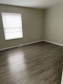 5th image of 615 E Thompson Rd APT 3