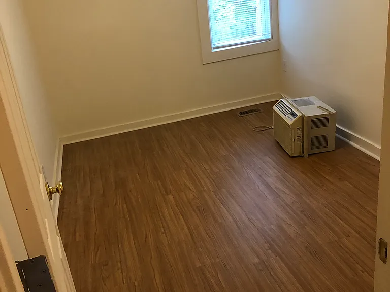 Bedroom/office